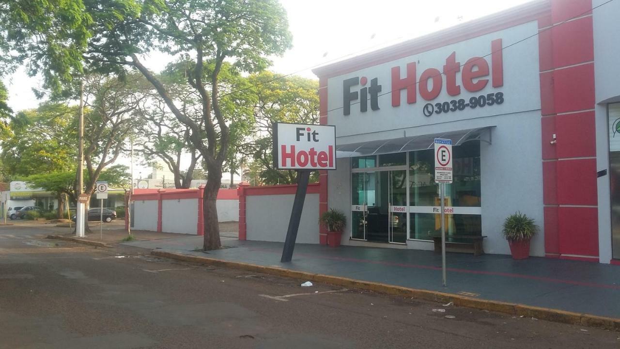 Fit Hotel Dourados Exterior photo